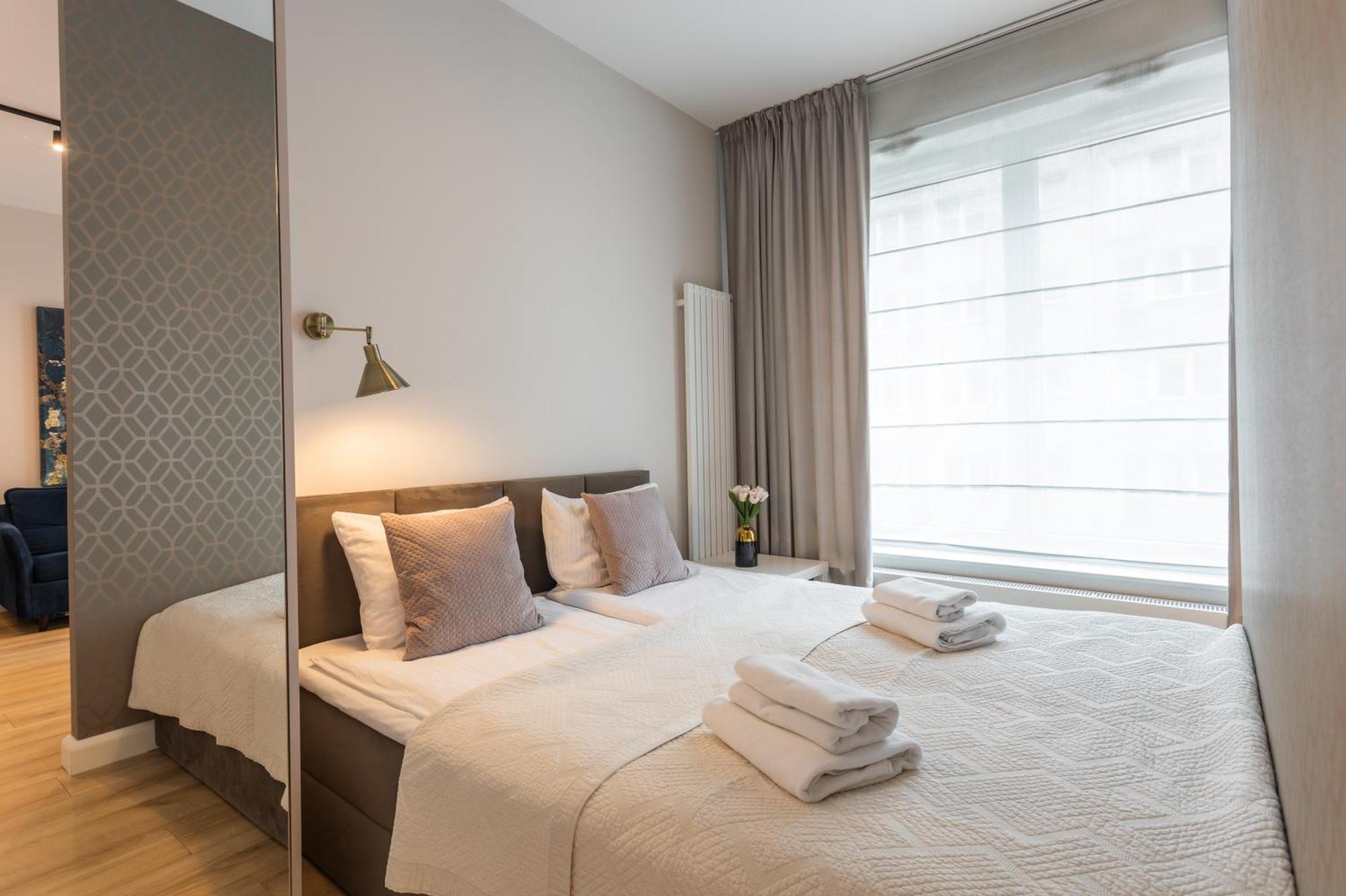 Golden Apartments Warsaw - Luxury Building With Terrace On The Roof - Sienna Str Εξωτερικό φωτογραφία